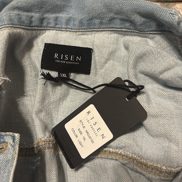 Risen light colored distressed Jean jacket - Picture 3 of 6